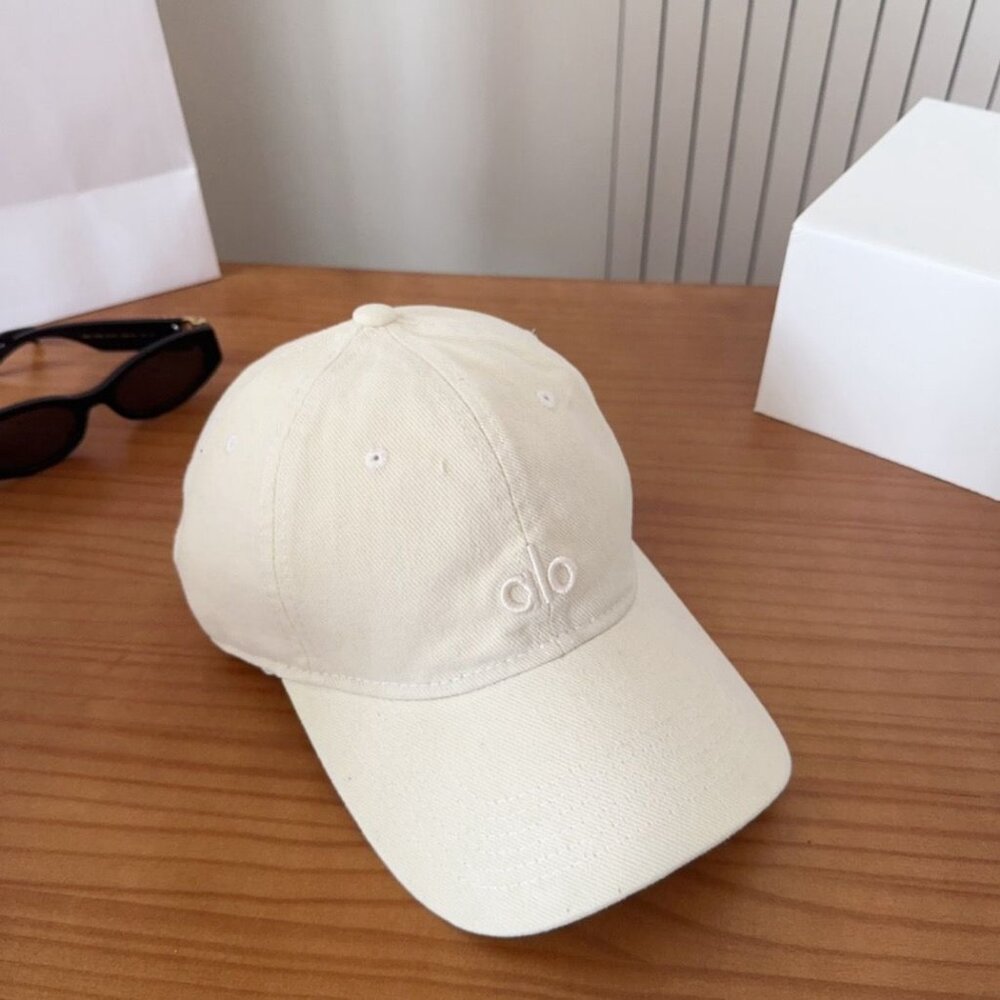 ALO Yoga White Cap